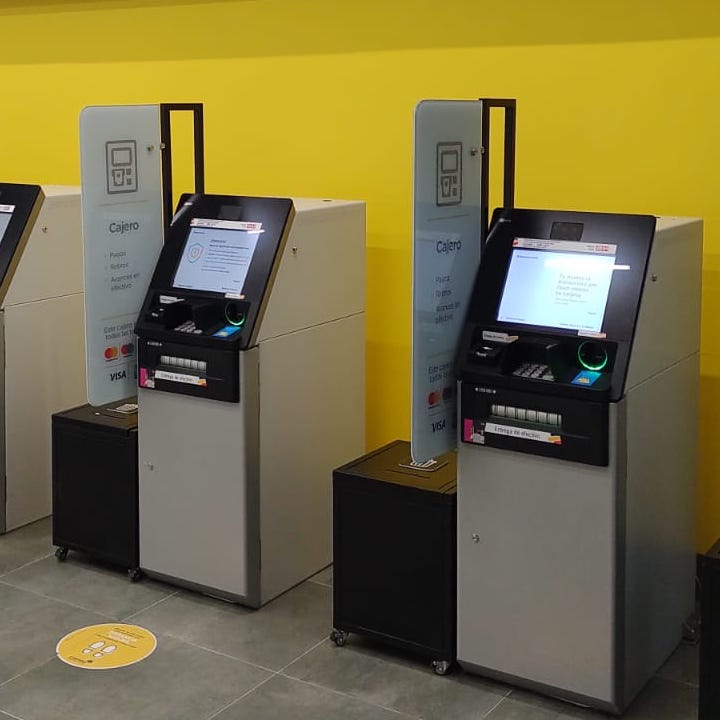 Señalización de cajeros automáticos Bancolombia.